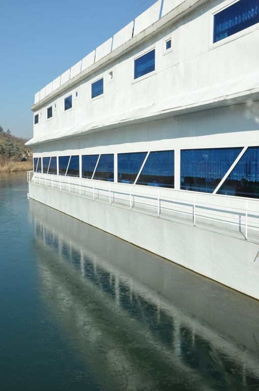 Hotel Brod Panini Veles Exterior foto