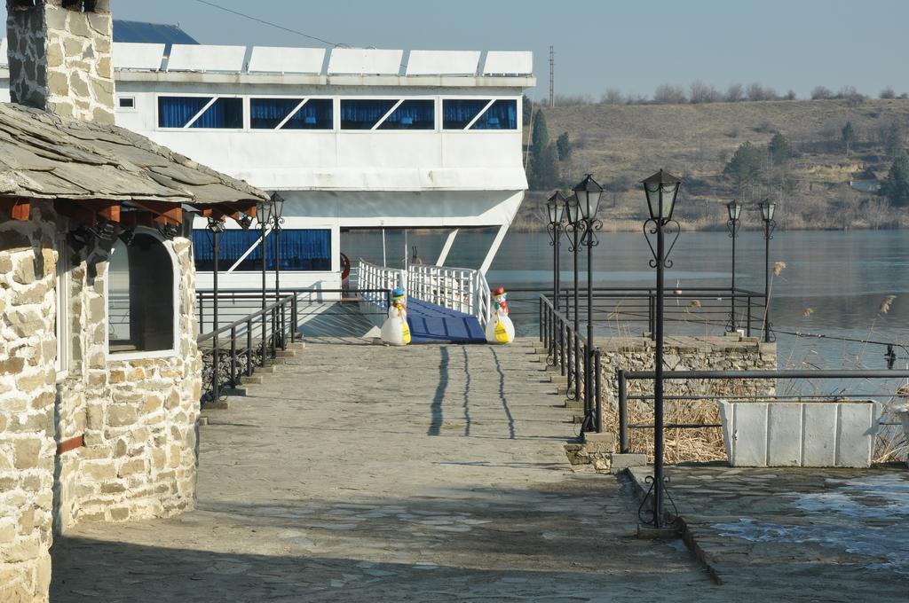 Hotel Brod Panini Veles Exterior foto
